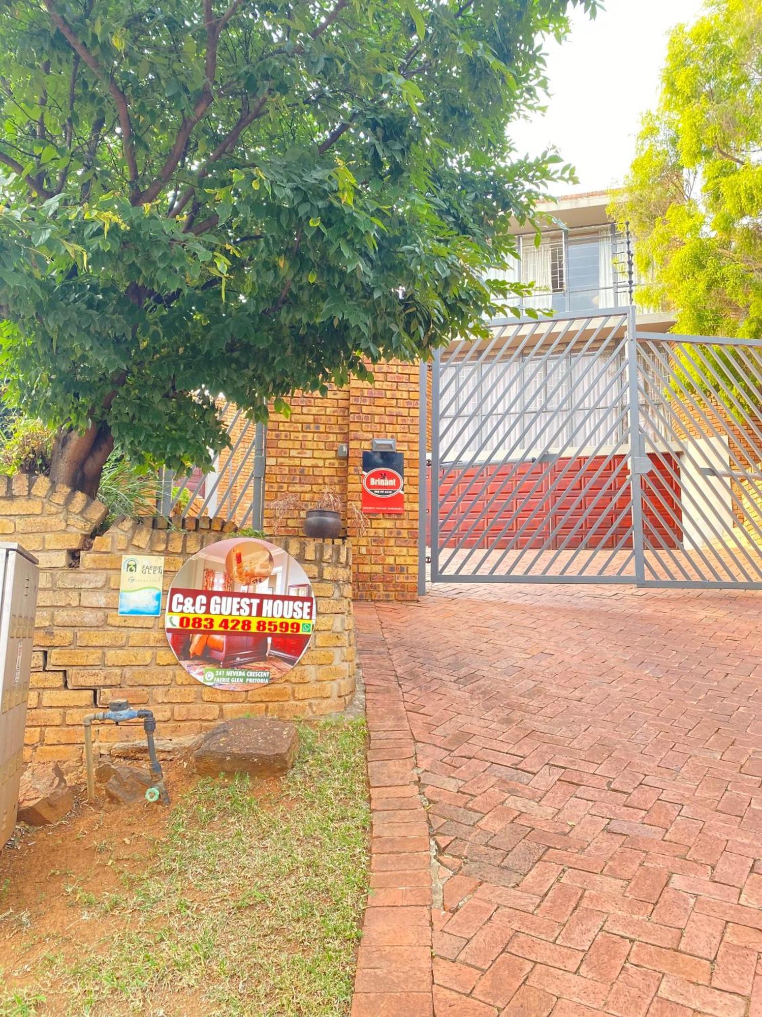 C And C Guest House/ Bed And Breakfast Pretoria-Noord 外观 照片